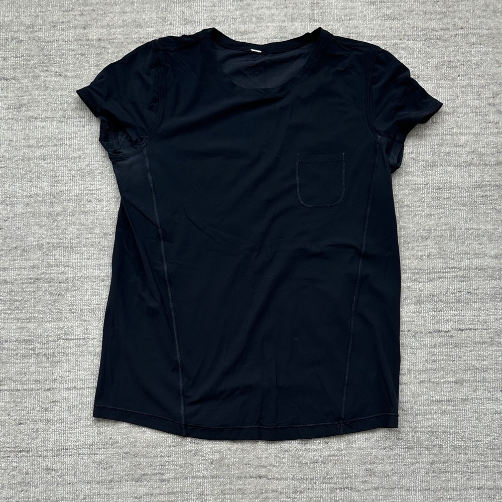 Lululemon Women's Black Short Sleeve Crew Pocket Tee
